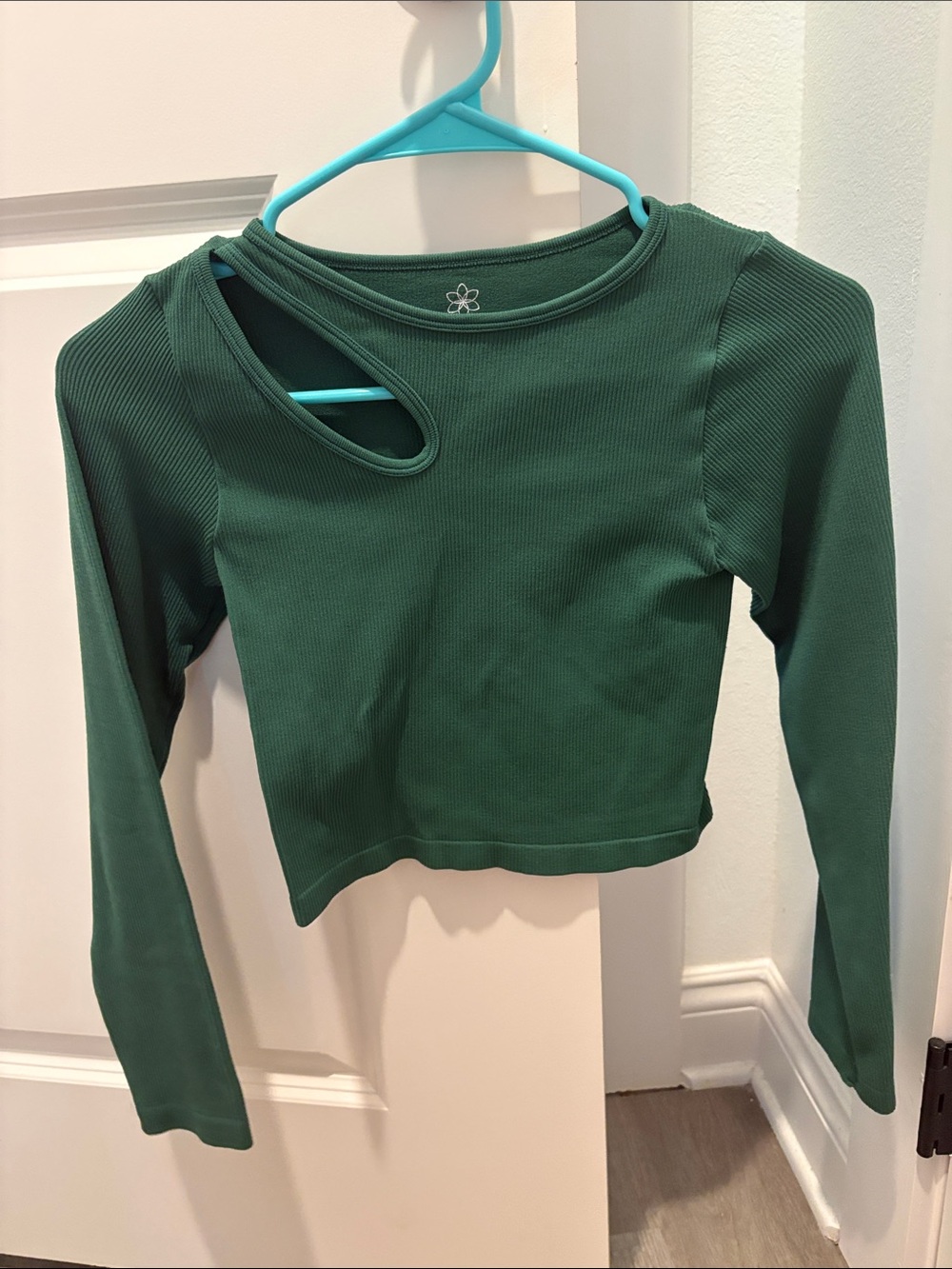 Aura Forest Green Long Sleeve Cutout Crop Top